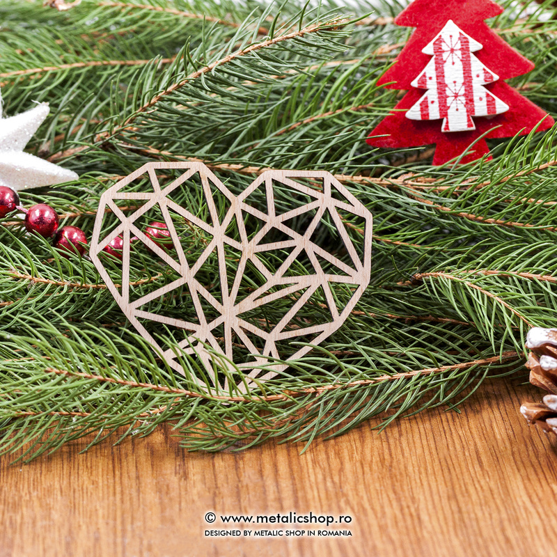 Decoratiune brad inimioara