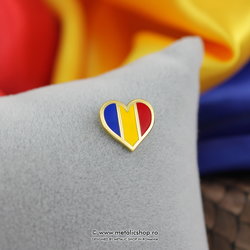 Insigna inima tricolora