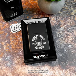 Bricheta Zippo personalizata negru (gravura alba)
